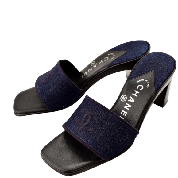 Vintage CHANEL CC Logo Mule Denim & Black Leather Block Heel Sandals - Picture 12 of 13